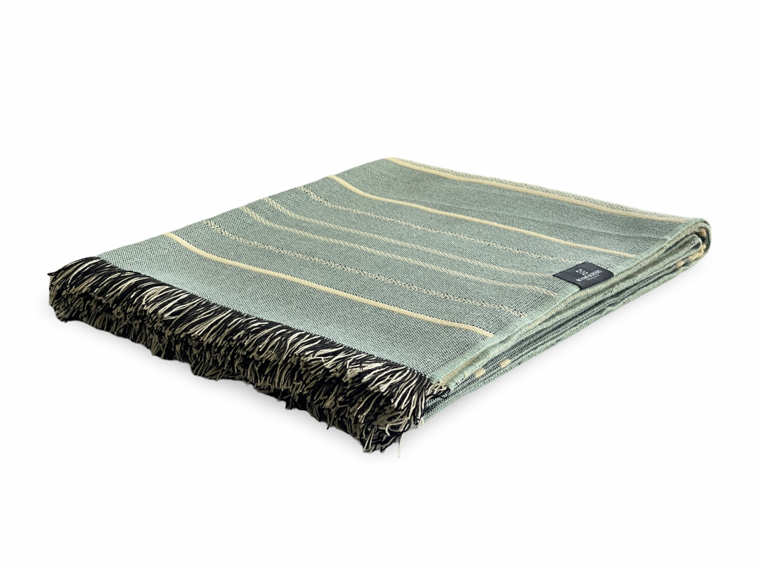 Equinoccio Throw - Mint / Natural