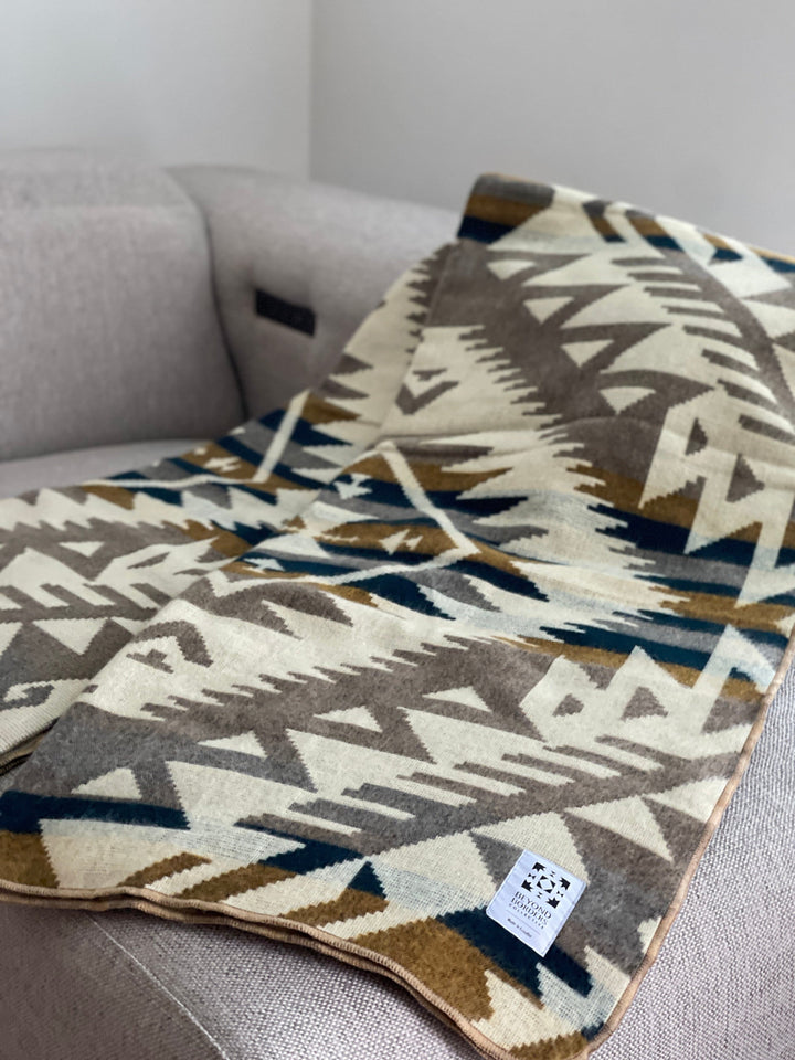 Canoa Blanket - Taupe Earth - Beyond Borders Collective