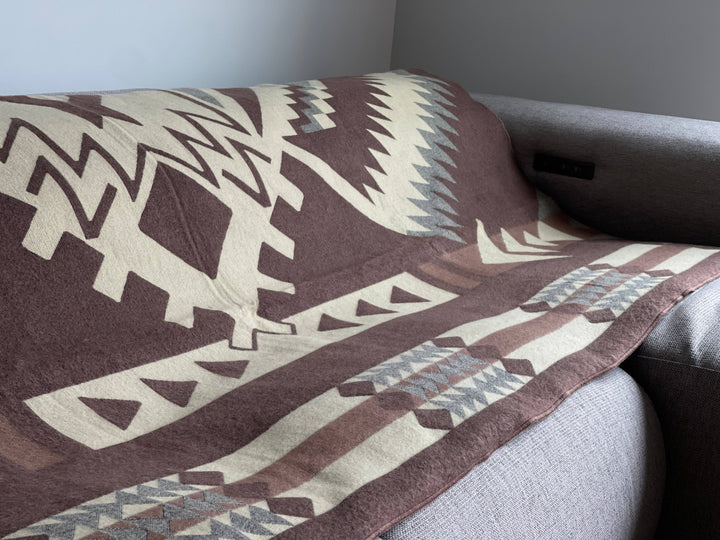 Loja Blanket - Light Mahogany - Beyond Borders Collective