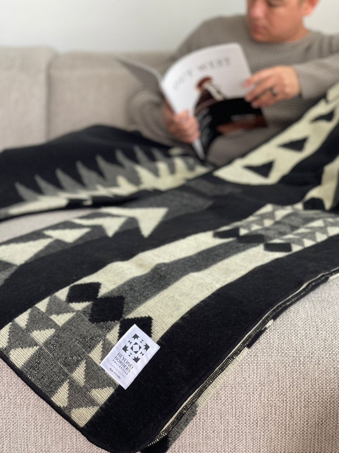 Loja Blanket - Natural / Black - Beyond Borders Collective