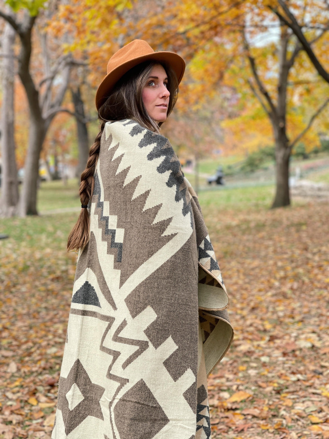 Loja Blanket - Taupe / Beige - Beyond Borders Collective