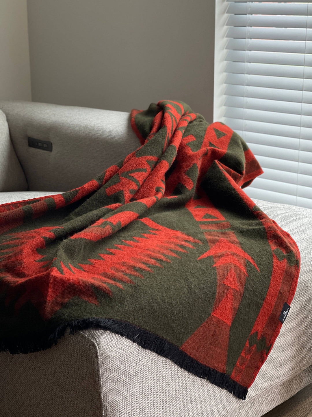 Loja Throw - Dark Moss - Beyond Borders Collective