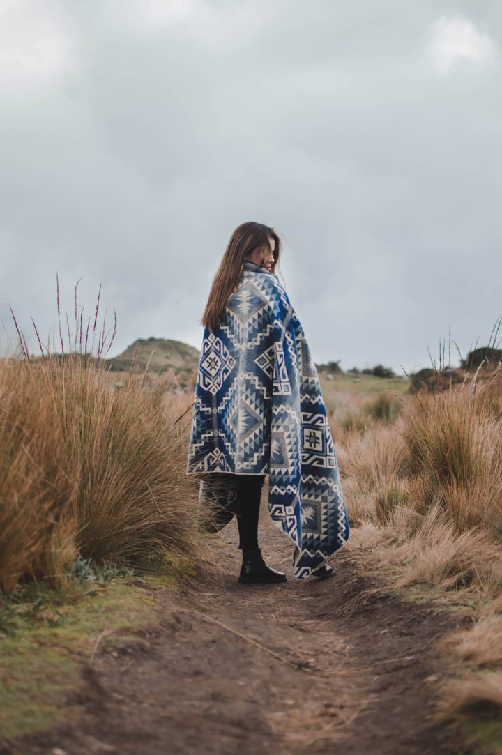 Epera Blanket - Blue Scale - Beyond Borders Collective